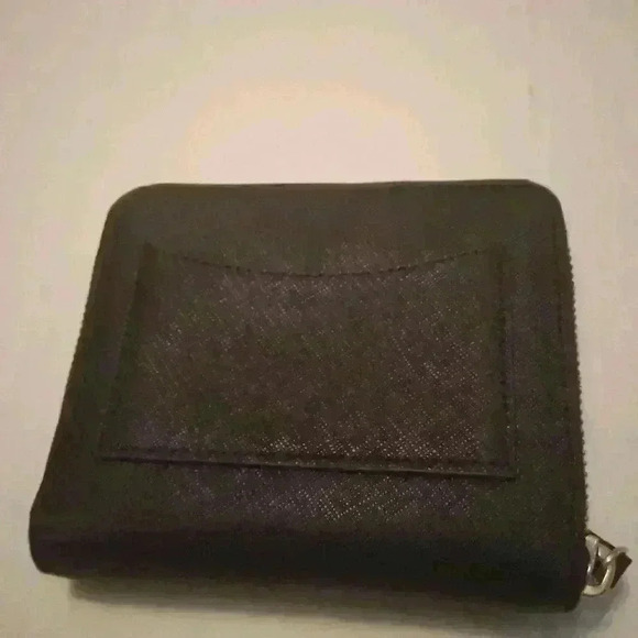 DARCI Laurel Leather Wallet.​ - Picture 2 of 5